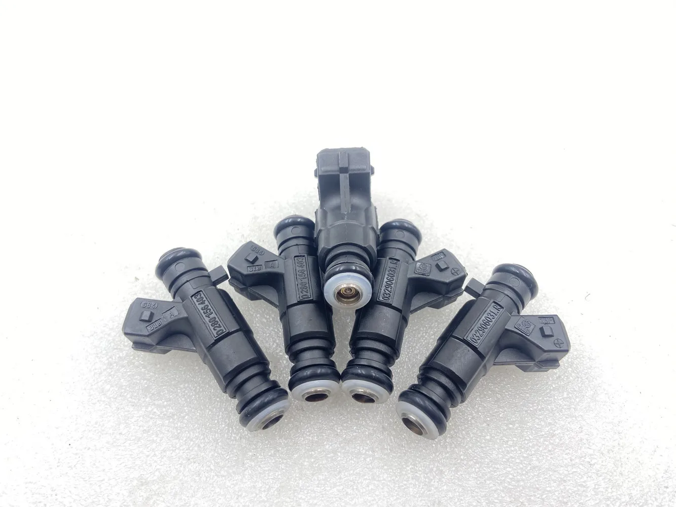 50PCS Fuel Injector Car Accessories for GOLF SAVERIO SPACEFOX VOYAGE CROSSFOX 1.6T 0280156403