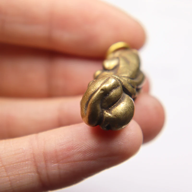 Retro Brass Beauty Naked Women Keychain Pendant Jewelry Metal Copper Nude Lady Figurines Hanging Key Ring Charms Girlfriend Gift