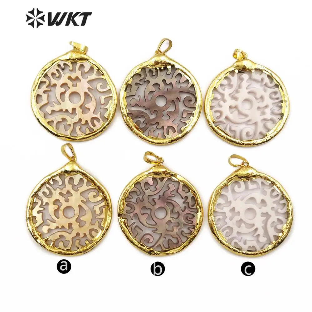 WT-JP151 WKT Natural Shell Special Hollow Pattern Gold Electroplated Circular Pendant Women Fashion Necklace Jewelry