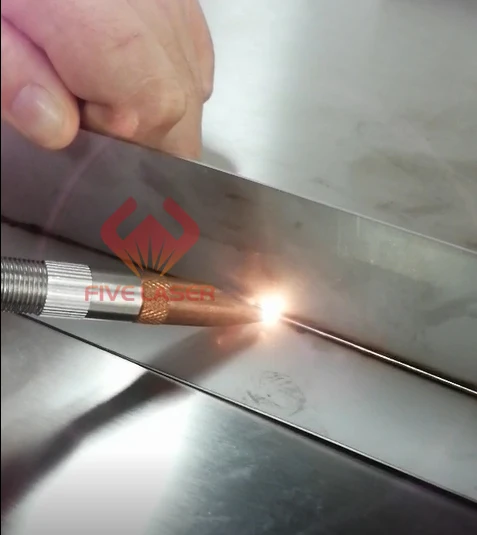 Handheld fiber laser welding machine 1000w produced by Five Laser