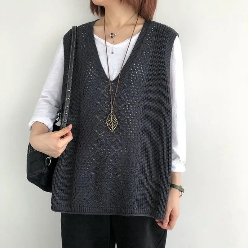 Women Sweater Vest Solid Color Sleeveless All-match Hollow Out Loose Plus Size S-3XL Vintage Outwear  Korean Style Chic