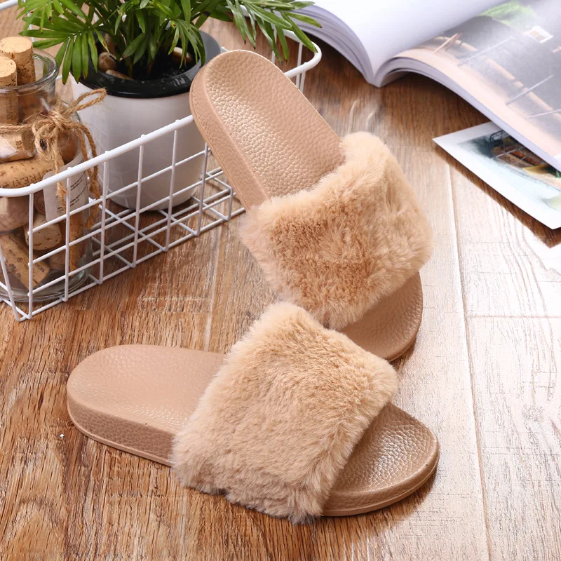 Cute Fashion Women Fur Slippers Non-slip Cotton Ladies Flat Slippers Indoor and Outdoor Plush Women Winter Slippers