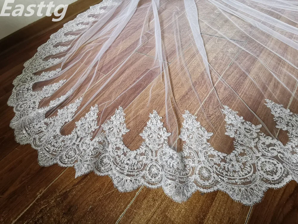 White/Ivory Lace Cape Veil 108\