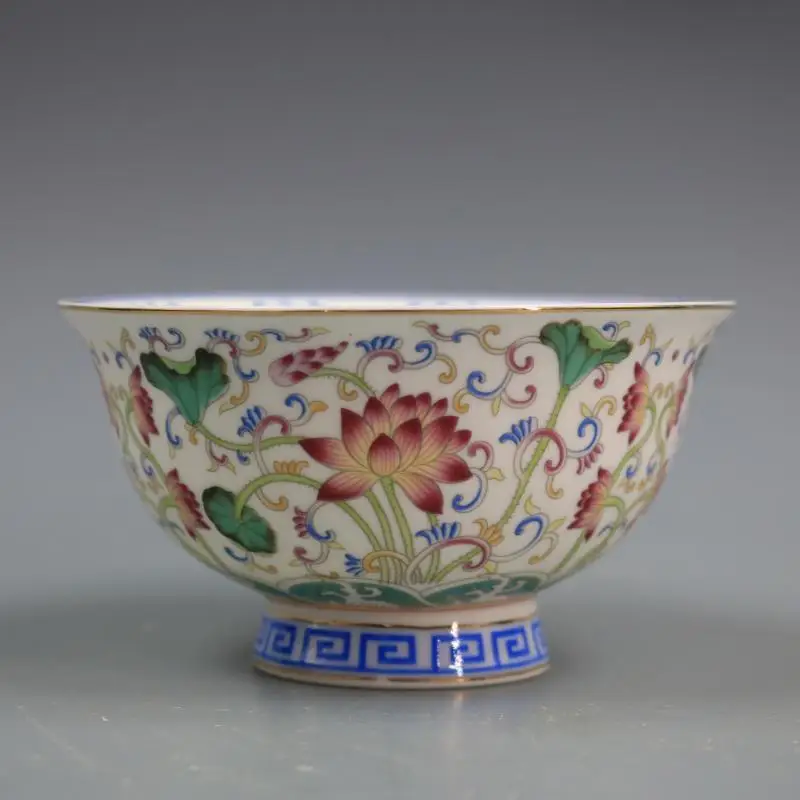 Famille rose small lotus bowl antique enamel bowl of Qianlong of Qing Dynasty