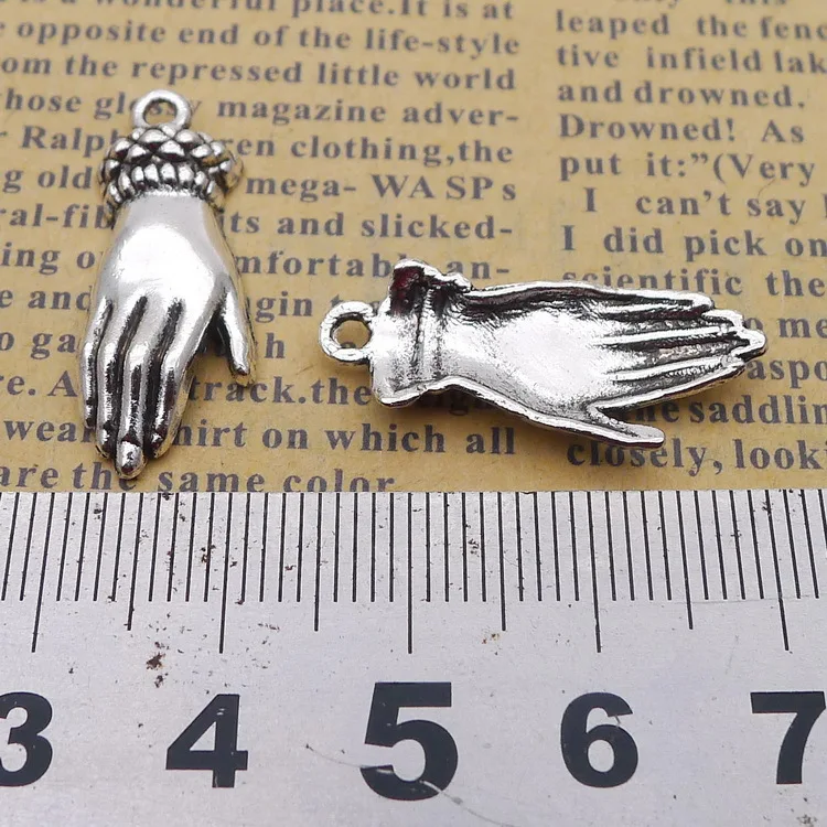 15pcs/Lot 10x26mm Hand Palm Alloy Charms Antique Silver Color Pendants for DIY Jewelry Making Charm