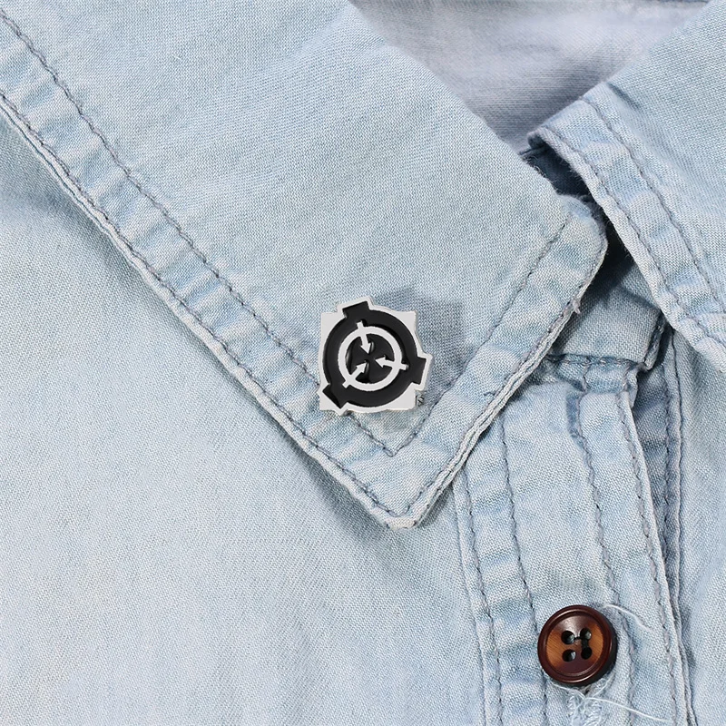 Cartoon Retro Secret Lab SCP Foundation Badge Pin Brooch Special Containment Measures Metal Brooch Men and Women Bag Hat Accesso