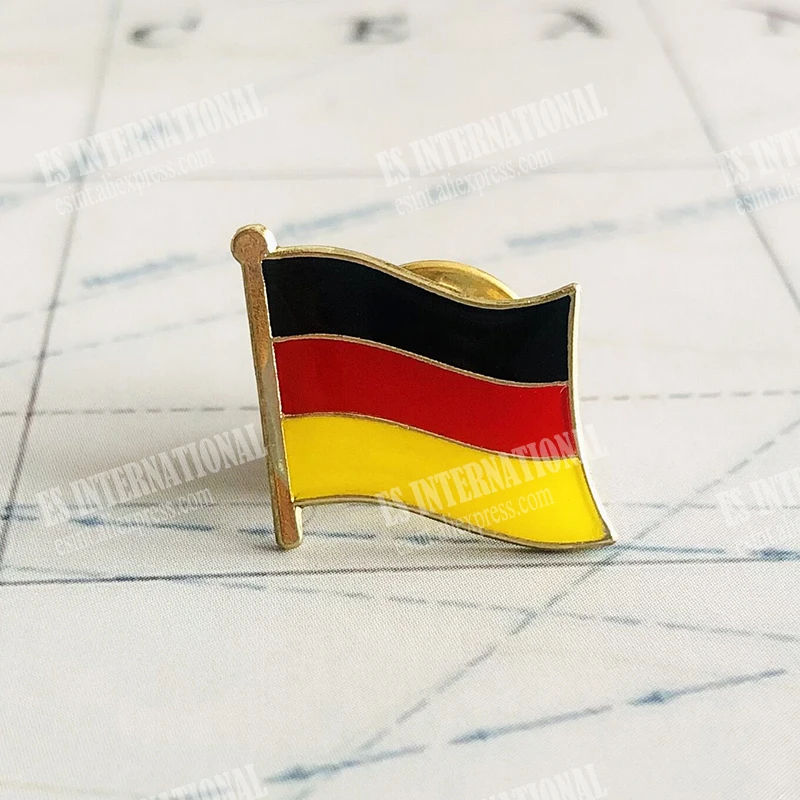 Niemcy Flaga narodowa Kryształ Epoksyd Metal Emalia Odznaka Broszka Kolekcja Pamiątki Prezenty Szpilki do klapy Akcesoria Rozmiar 1,6 * 1,9 cm
