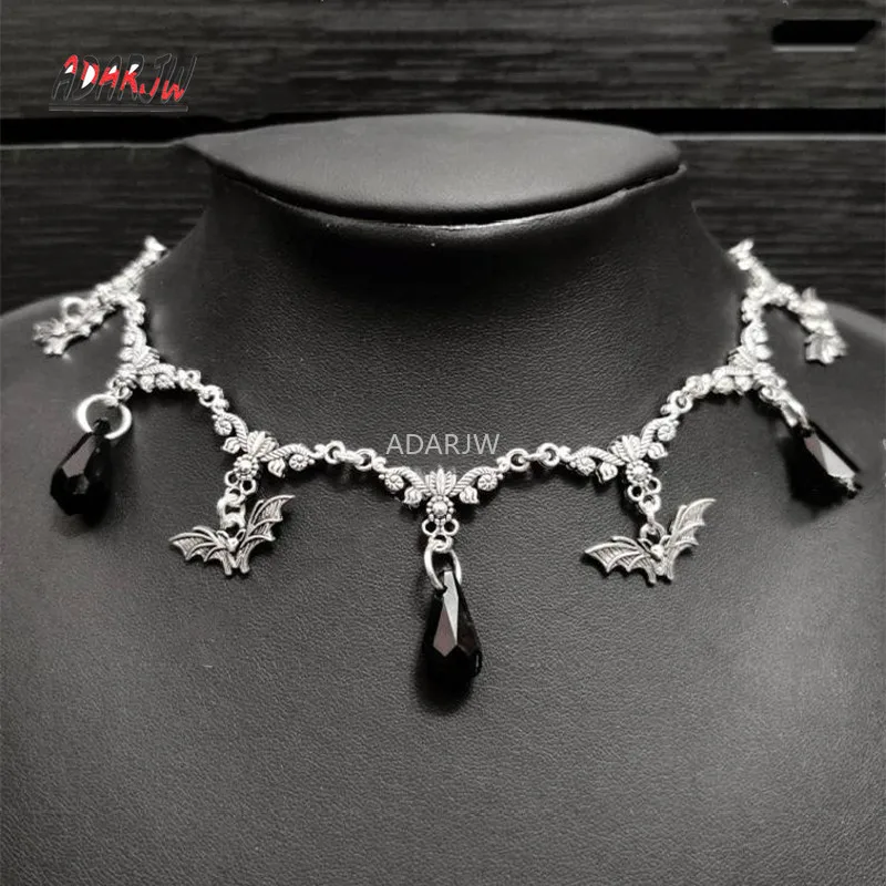 Gothic Black Velvet Choker Bat Necklace Victorian Creativity Gorgeous Punk Jewelry Fashion Party Women Halloween Gift