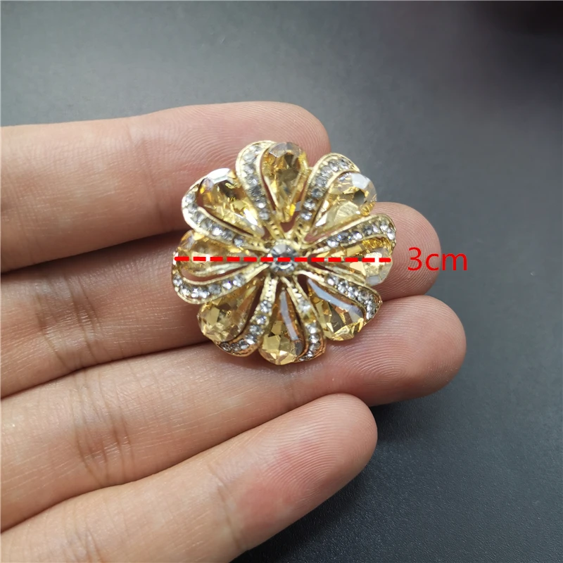 1pcs 30mm Metal Buttons Flower Rhinestone Shank button Invitation Ribbon Wedding Decorative DIY Sewing Clothing Accessories