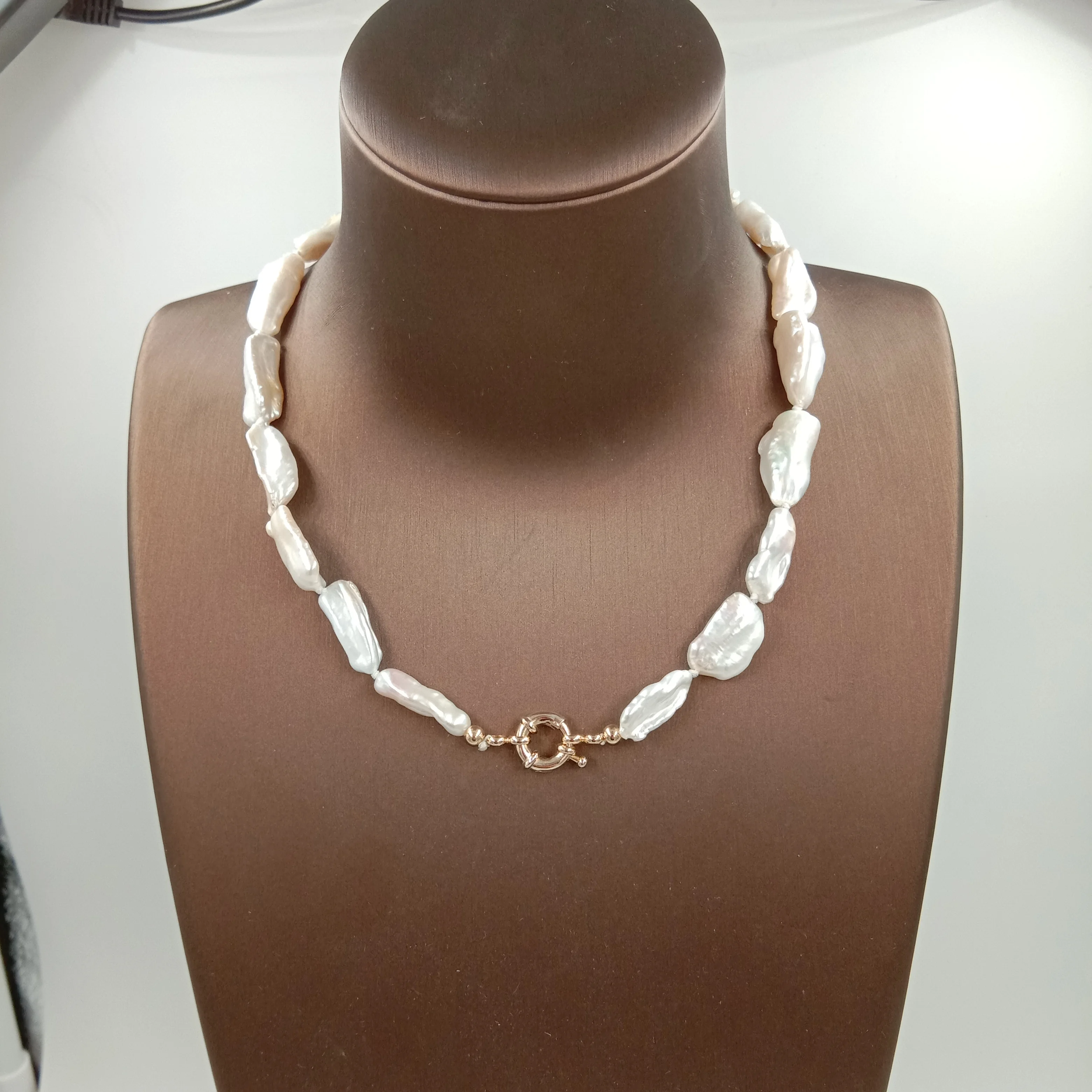 16 INCH -22 INCH CHOKER NECKLACE ,100% NATURE FRESHWATER PEARL ,ABOUT 9X25 mm BIG BIWA BAROQUE PEARL