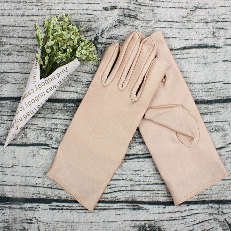 Woman Gloves Sunscreen Driving Gloves Female Thin Cotton Solid Color Non-Slip Gloves Touchscreen Breathable Short White Gloves