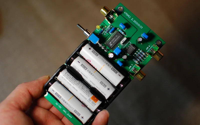 Battery enhanced version tda1543 decoder 47lab dac, does not include the four rechargeable batteries in the picture