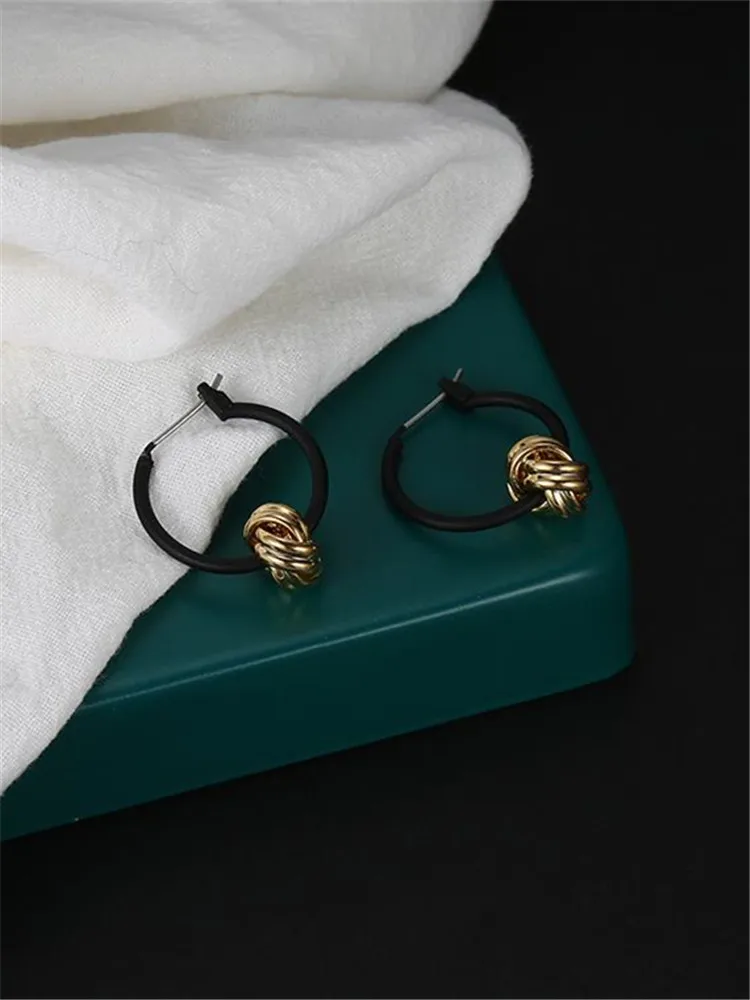 Kshmir Black earring retro temperament Earring female simple Korean knot earring buckle personality hoop earrings 2020