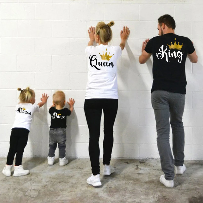 Family matching clothes T shirt KING QUEEN PRINCESS PRINCE Letter Mother Father Daughter Son Kid Family look Mommy and Me Tshirt