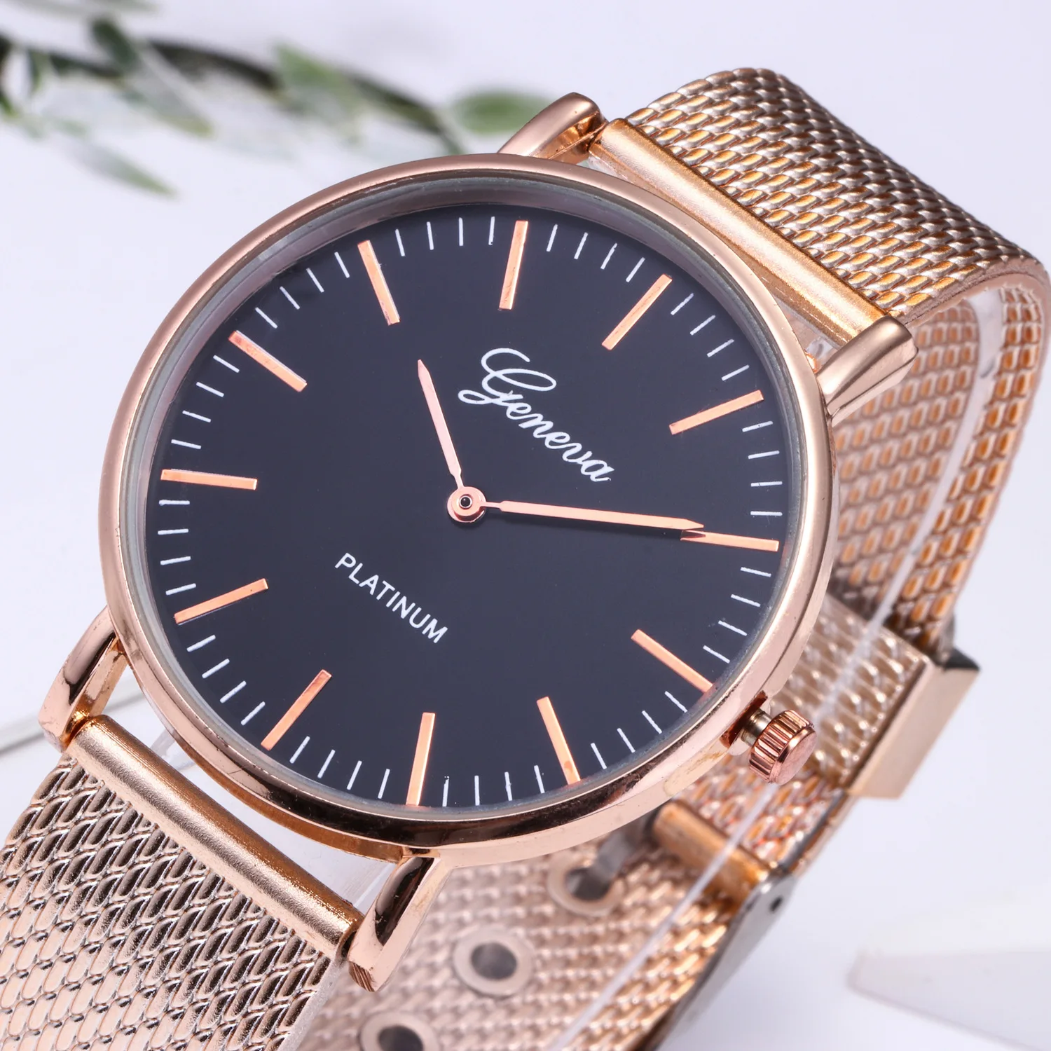 Luxury Wrist Watches for men Fashion Quartz Watch Stainless steel mesh tape women Wathes Casual Ladies watch relogio feminino