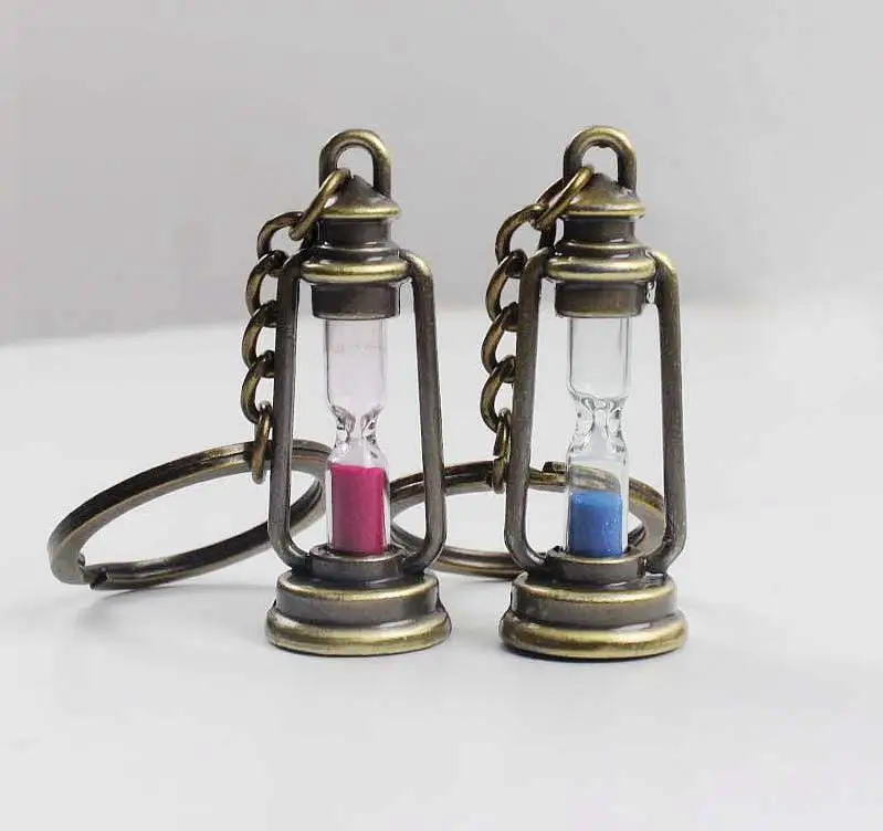 100 Pcs Novelty Metal Lamp Shaped Key Chain Hourglass Keychain Lover Couples Friends Nice Trinket Gifts Wholesale