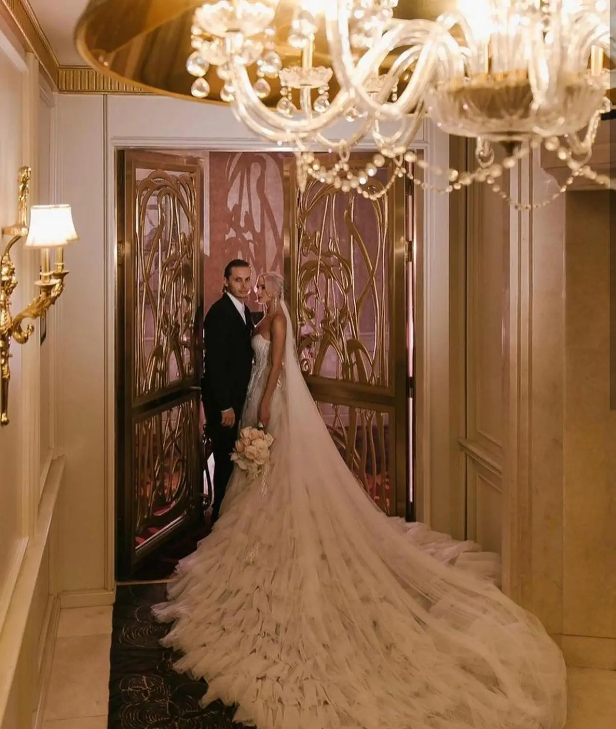 Vestidos de novia con volantes escalonados de encaje, vestidos de novia elegantes hechos A medida