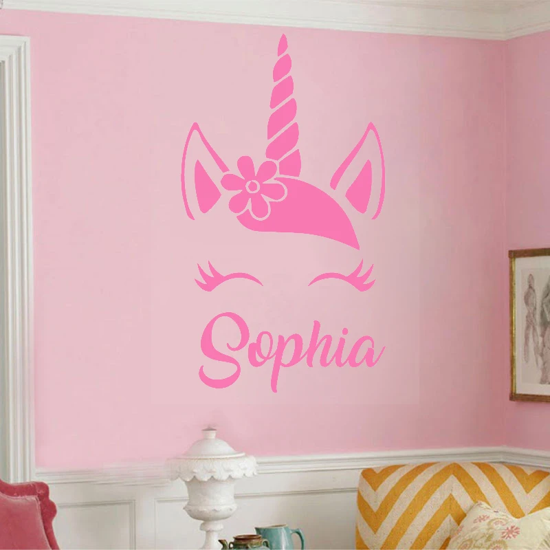 Pegatinas de pared con nombre de unicornio personalizadas, calcomanía artística de vinilo, decoración de dormitorio de dibujos animados, Mural para habitación de niños y niñas Y232