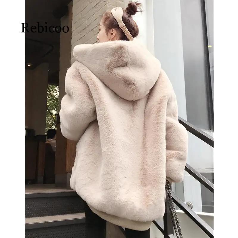 Vrouwelijke Winter Nieuwe Dikke Warme Hooded Faux Fur Jas Vrouwen Mode Pluizige Oversize Losse Parka Casual Hoge Kwaliteit Jas