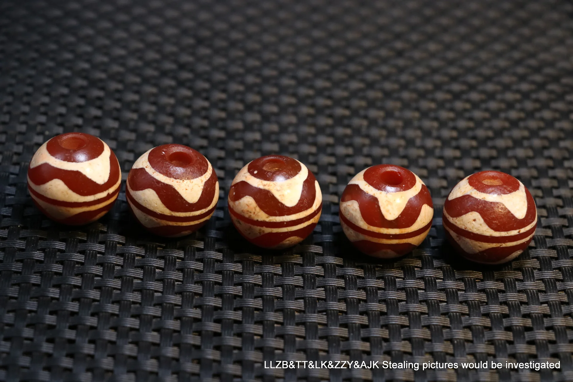 

Set of 5 Energy Tibetan Old Agate Tiger Tooth d 20MM dZi Bead Amulet For DIY LZK Lkbrother Sauces Top Quality Guranttee UPD1231