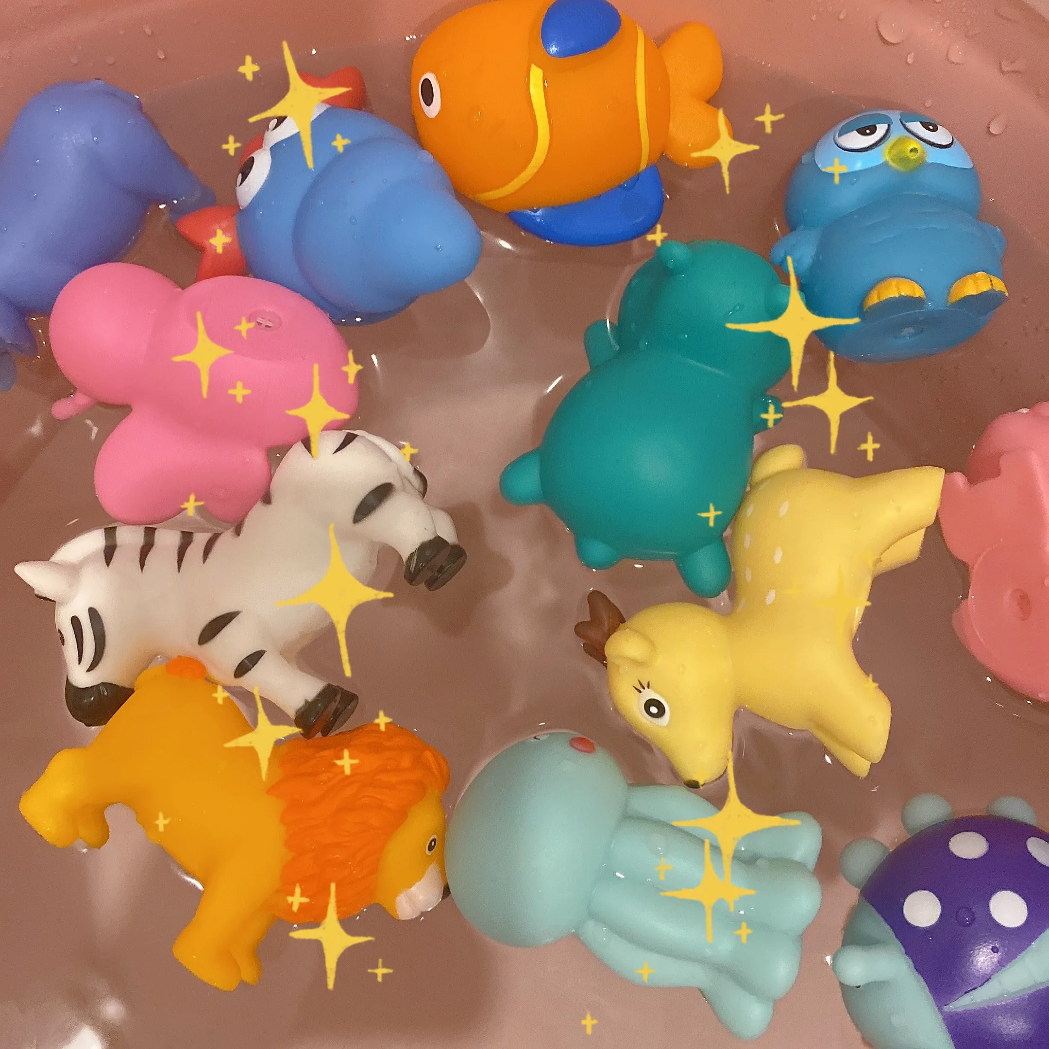 Baby Bath Toys Lovely Mixed Animals Swimming Water Toys Colorful Soft Rubber Float Squeeze Sound Bathing Toy for Baby Gifts