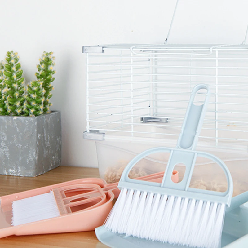 Hamster Dustpan and Small Broom Set 4