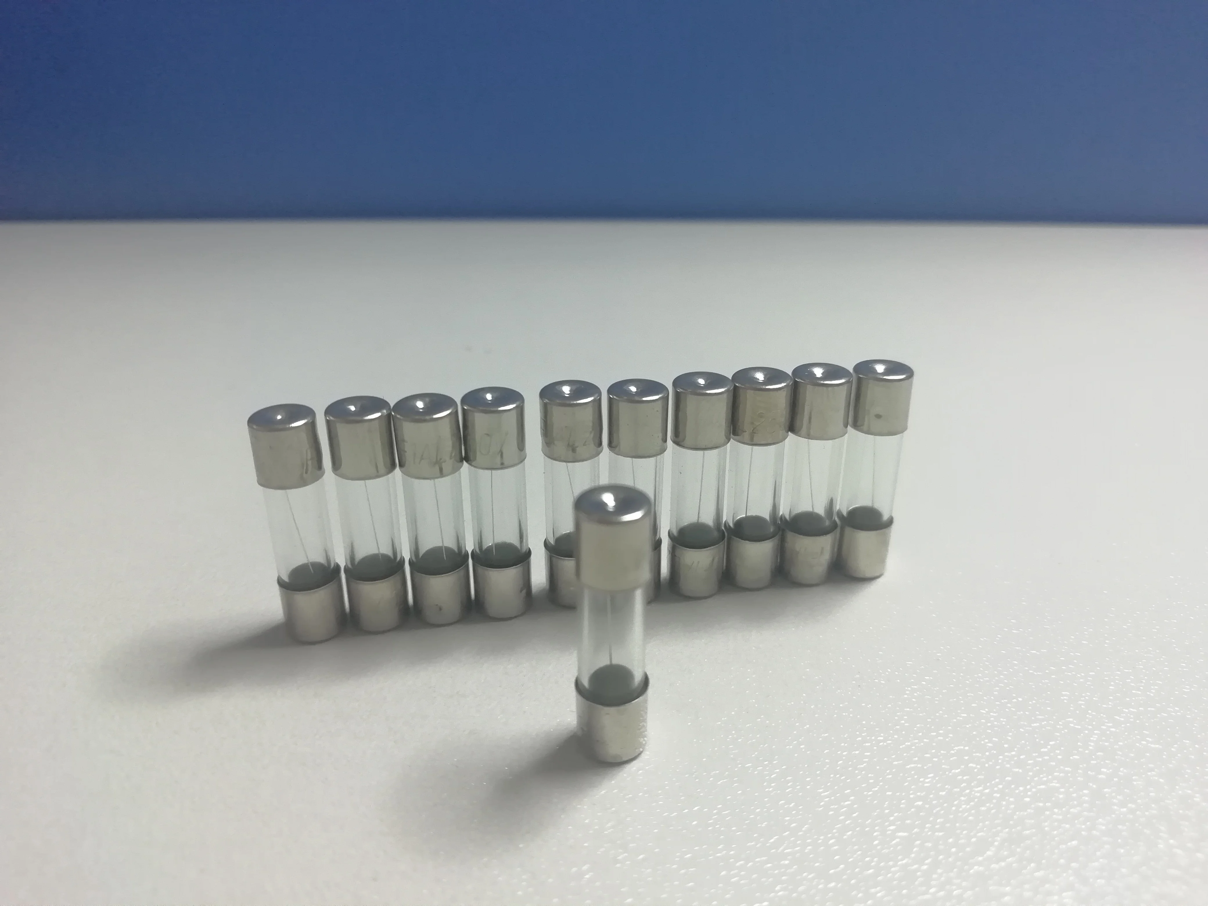 100 pz/set set di fusibili in vetro 5*20mm 0.5A 1A 2A 3A 5A 6A 8A 10A 15A 20A