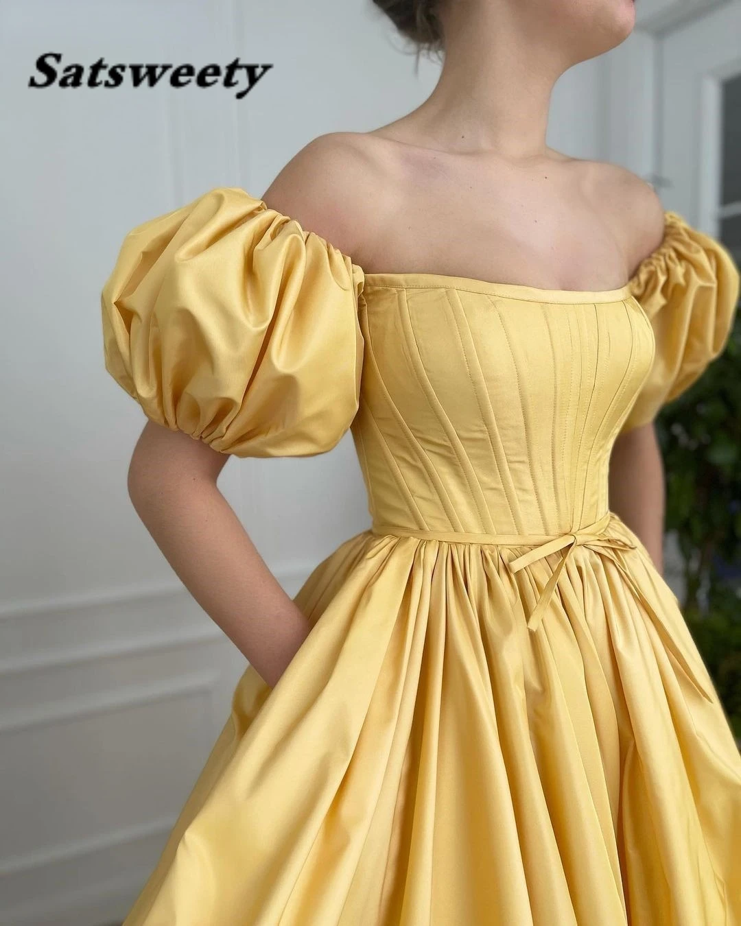 Amarelo tafetá vestidos de baile com bolsos uma linha inchado mangas curtas vestidos de festa à noite roupões de soirée corset volta