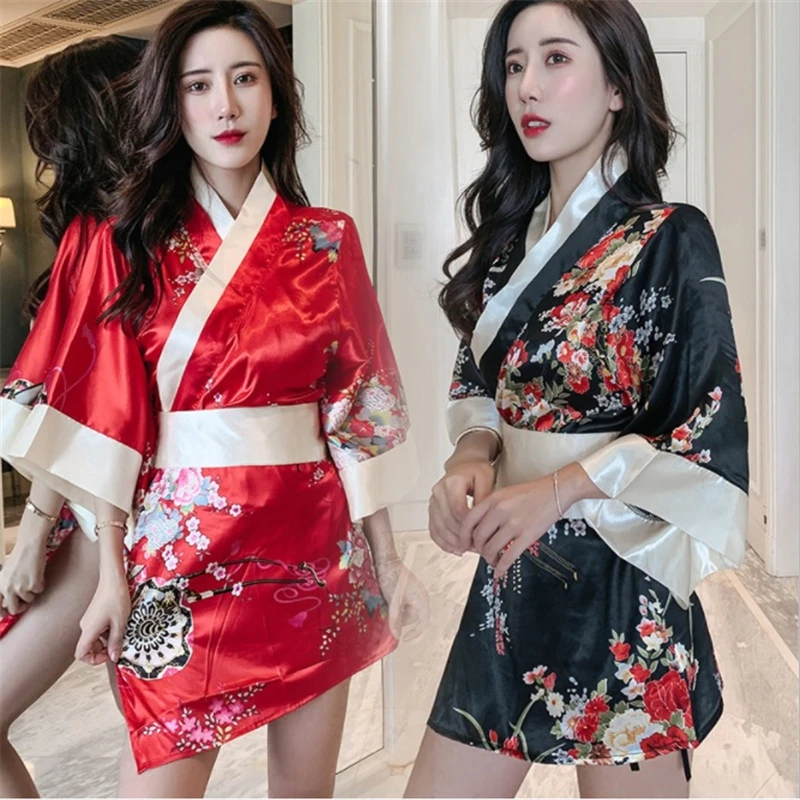 

Sexy Japanese Style Short Loose Satin Yukata Dress For women Pajamas Oriental Floral Kimono Haori Chinese Qipao Nightgown Robe