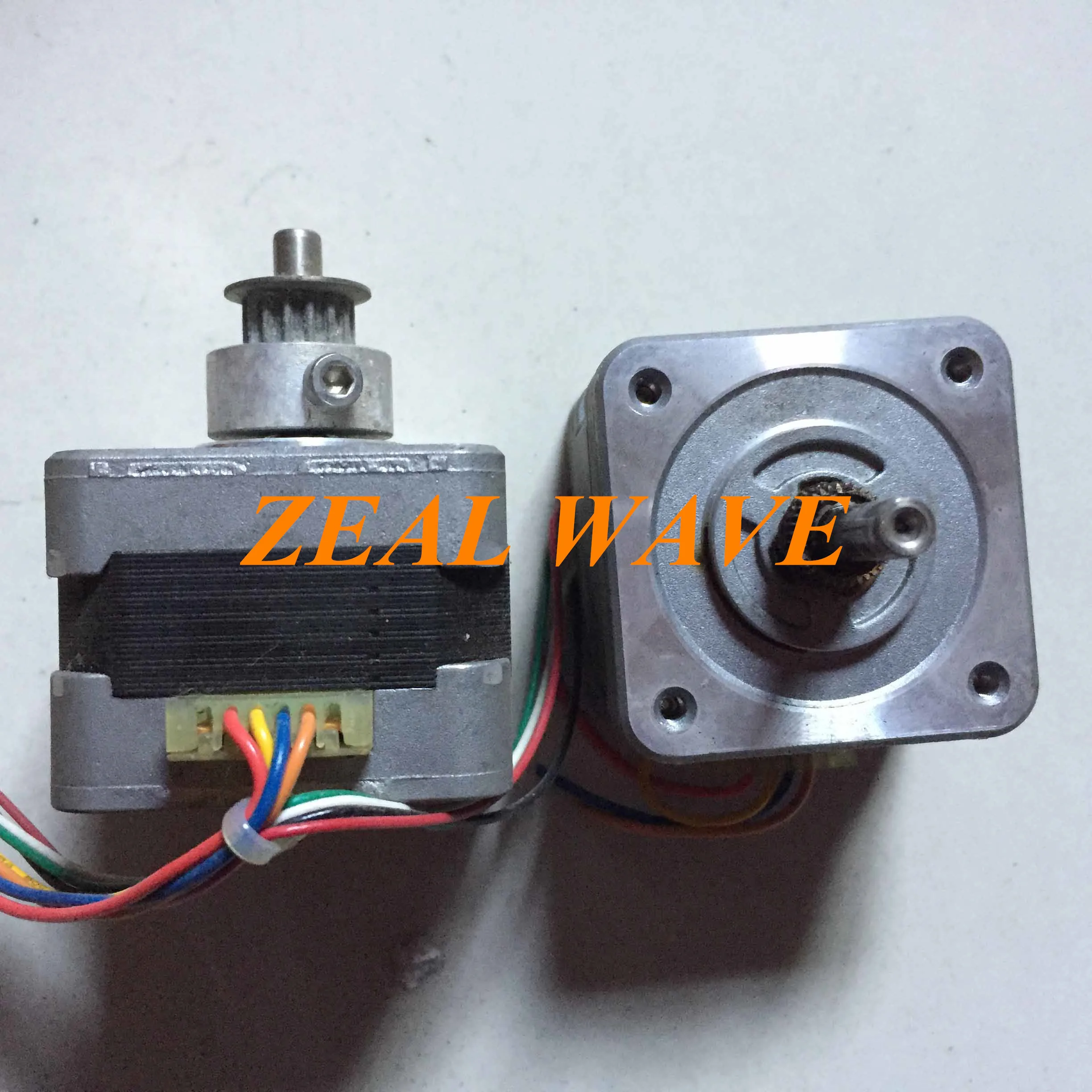 Used and Tested ABX Micros 60 Micros60 M60 ES60 Bayer ADVIA 60 Stepper Motor With Gear XBA273AS 103-546-5540