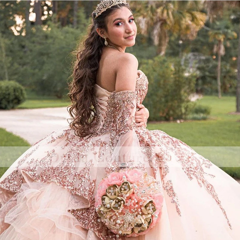 Sparkly Ball ชุด Quinceanera เดรสแขนที่ถอดออกได้ Sweetheart เลื่อม Applique หวาน16ชุดปาร์ตี้