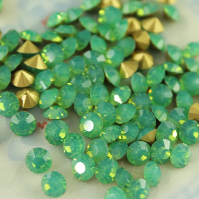 green  opal  36pcs to1440pcs wholesale pointed back Glass Crystal rhinestones  Round glass strass chaton stone Jewelry Accessory