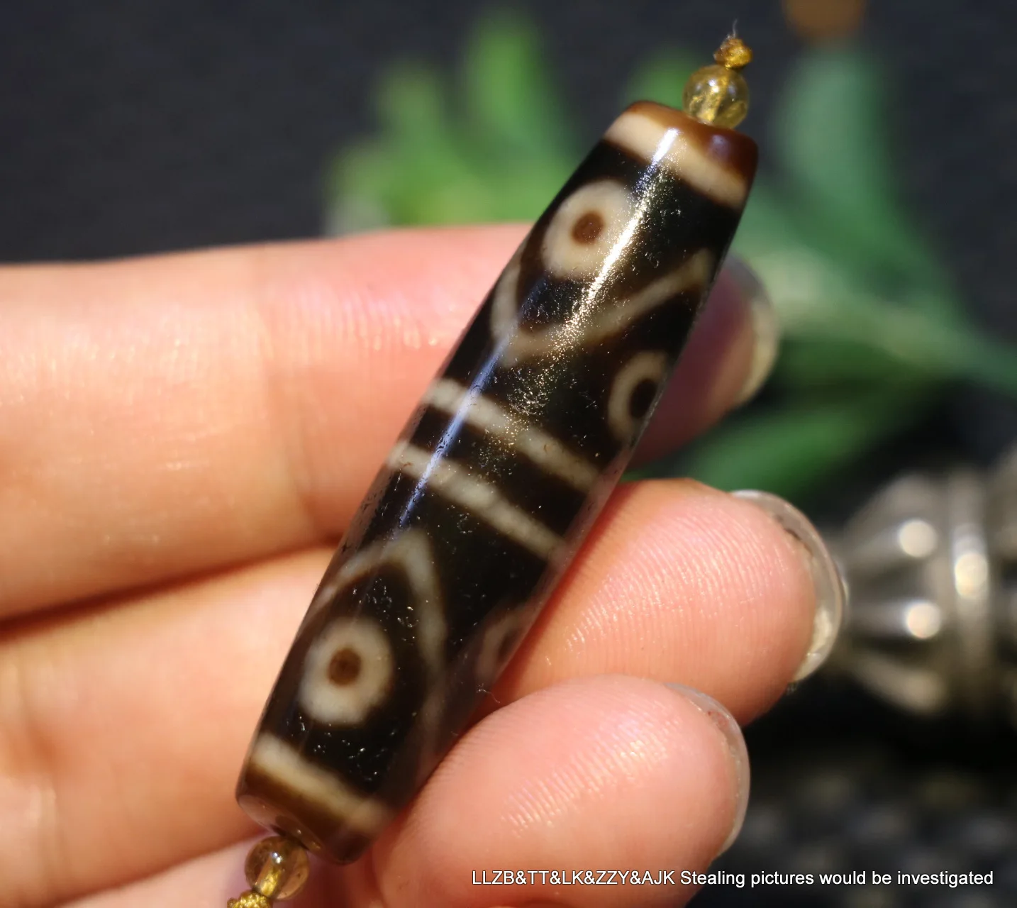 

Energy Tibetan Old Oily Agate Ivory Color Water Wave 8 Eye dZi Bead Amulet ZZY19 LKbrother Sauces Top Quality UPD210820