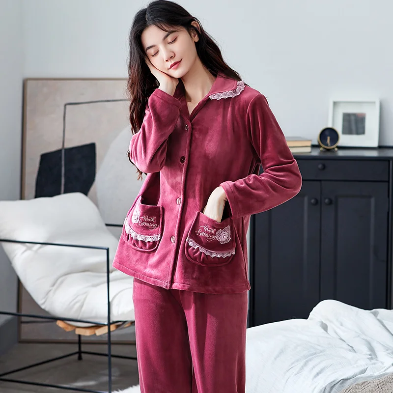 Winter Dikke Warme Vrouwen Pyjama Flanel Nachtkleding Pak Lange Mouwen Turn-Down Kraag Vest Losse Zachte Vrouwelijke Pyjama