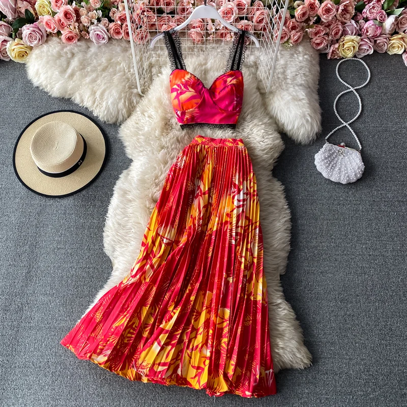 2024 Summer Boho Two Piece Set Women Holiday Beach Elegant 2pcs Set Strapless Crop Tops And High Waist Pleated Long Skirt Suit