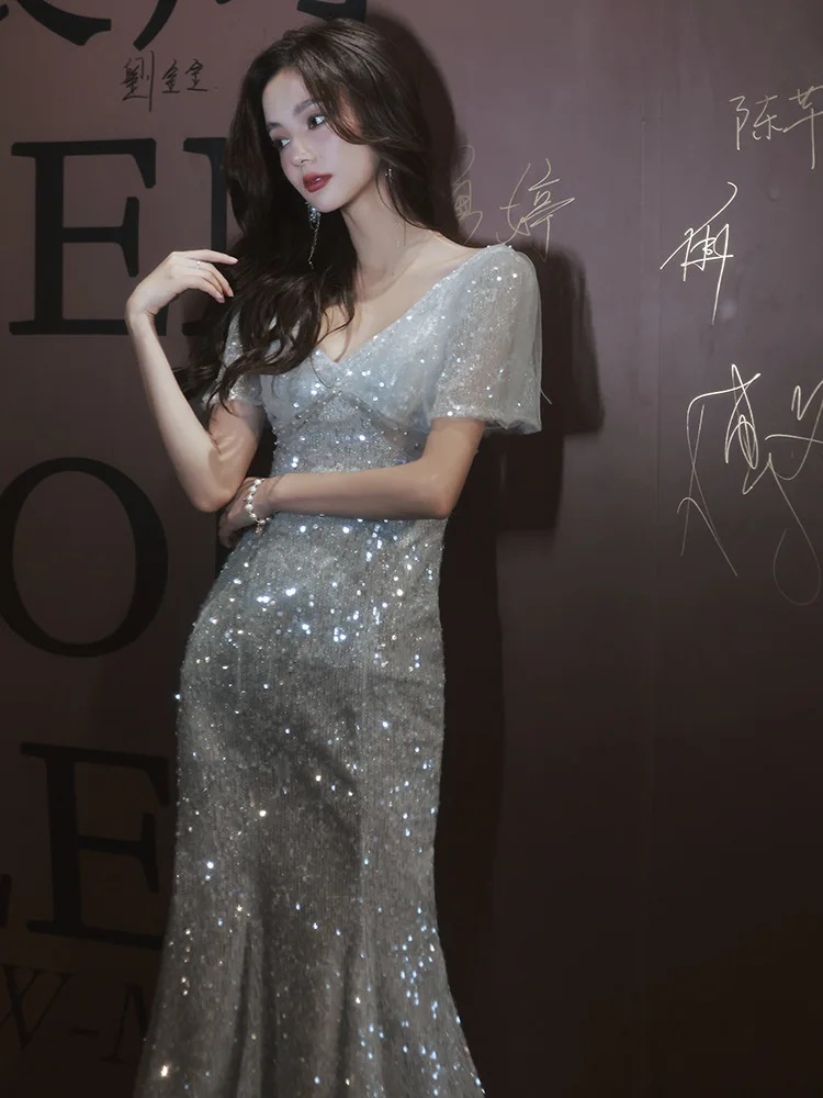 2022 New Sequins Mermaid Chinese Prom Dress Temperament V-Neck Cheongsam Short Sleeve Sexy Silver Celebrity Banquet Dress