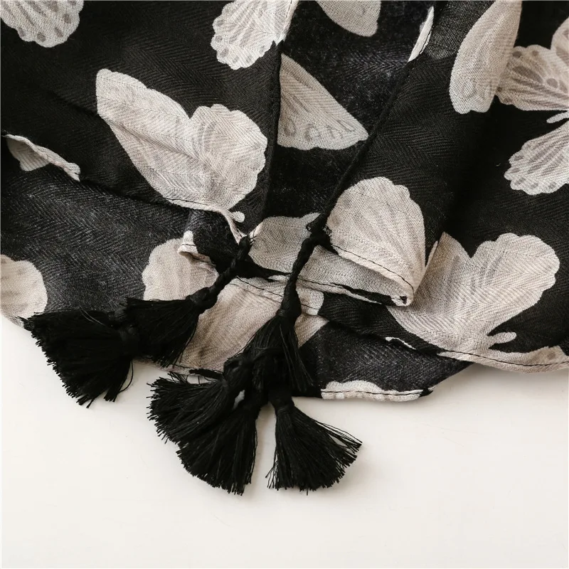 2022 Fashion Animal Black Butterfly Pattern Tassel Viscose Shawl Scarf High Quality Print Pashmina Stole Bufandas Muslim Hijab