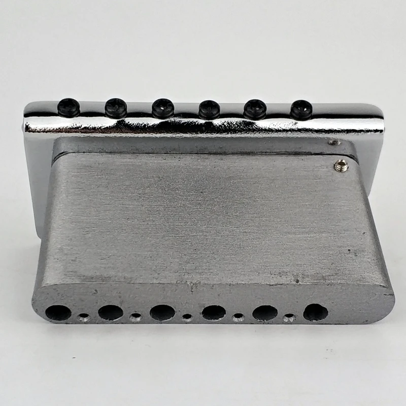 Wilkinson WOV06 Chrome Silver lizenzierte 2-Punkt-E-Gitarre im Vintage-Stil, Tremolo-Brücke für Strat- und Suhr-Gitarre – Detail 6