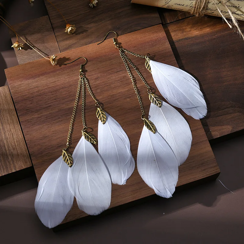 Women\'s Boho Green Feather Earrings Brincos Bijoux Summer Vintage Gold Color Leaf Alloy Long Chain Tassel Drop Earrings