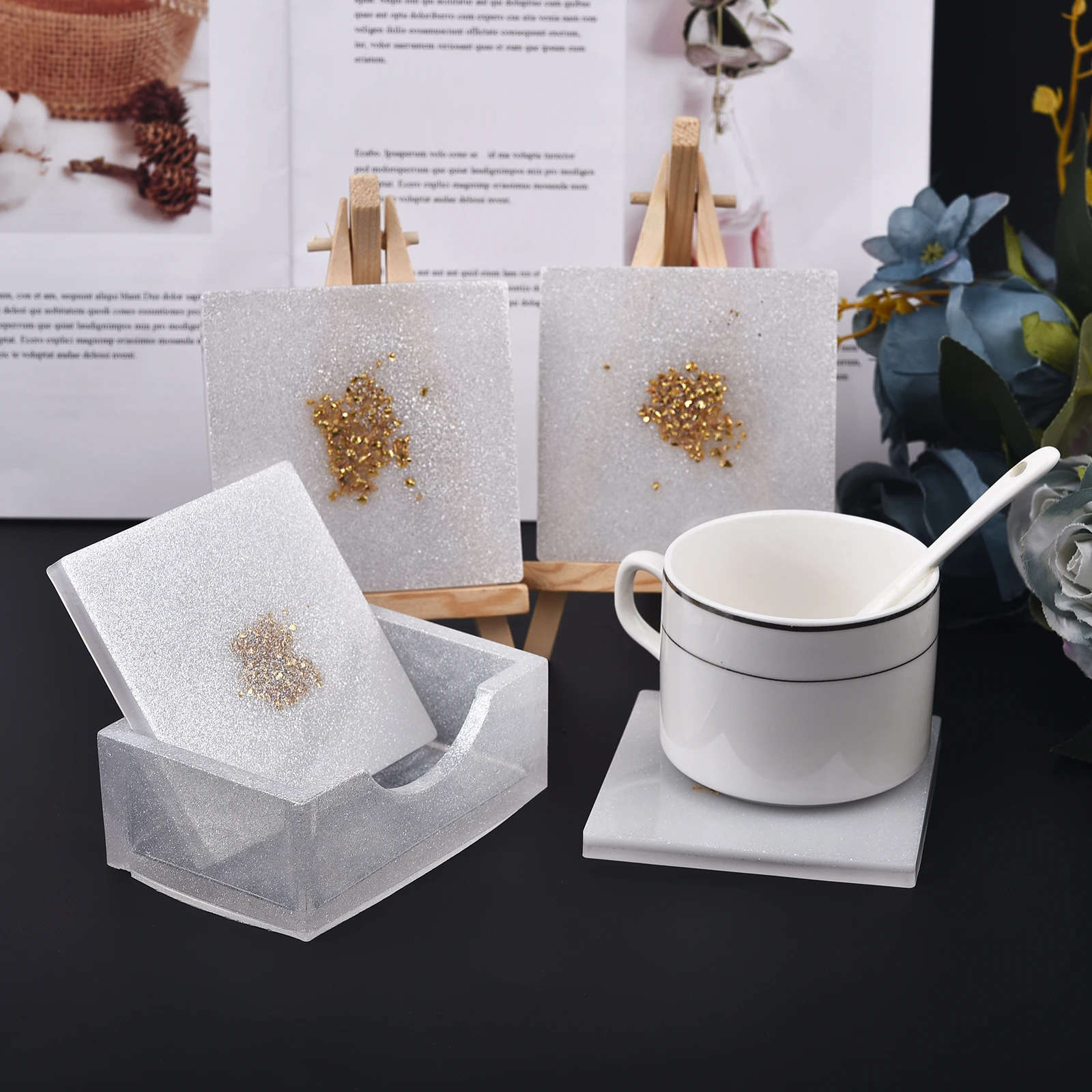 Image 6: Moule de sous-verre rond et carré de 9cm en Silicone, boîte de rangement de sous-verre en résine époxy, moule de résine, moules de moulage de sous-verre en cristal faits à la main