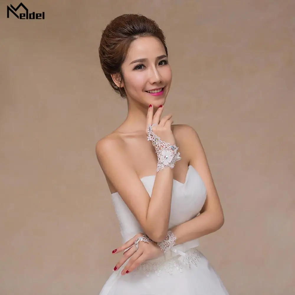 Bridal Gloves Fashion White Short High Quality Crystal Wedding Gloves Elegant Bridal Gloves Wedding Accessories