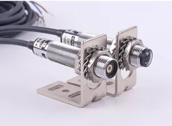 M12 M18 Laser Visible Light Sensor Thru-beam Photoelectric Switch 20 Meters Adjustable 6-36VDC IP67 200mA NPN /PNP NO /NC Sensor