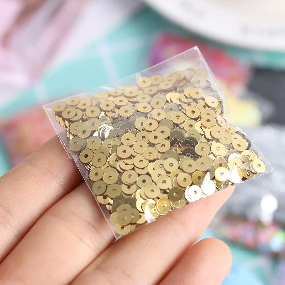 4mm Fashion Pvc Embellishment Round Nail Art Shiny Loose Sequin Faceted Bead Round Paillettes Paillette Sewing Accessaries