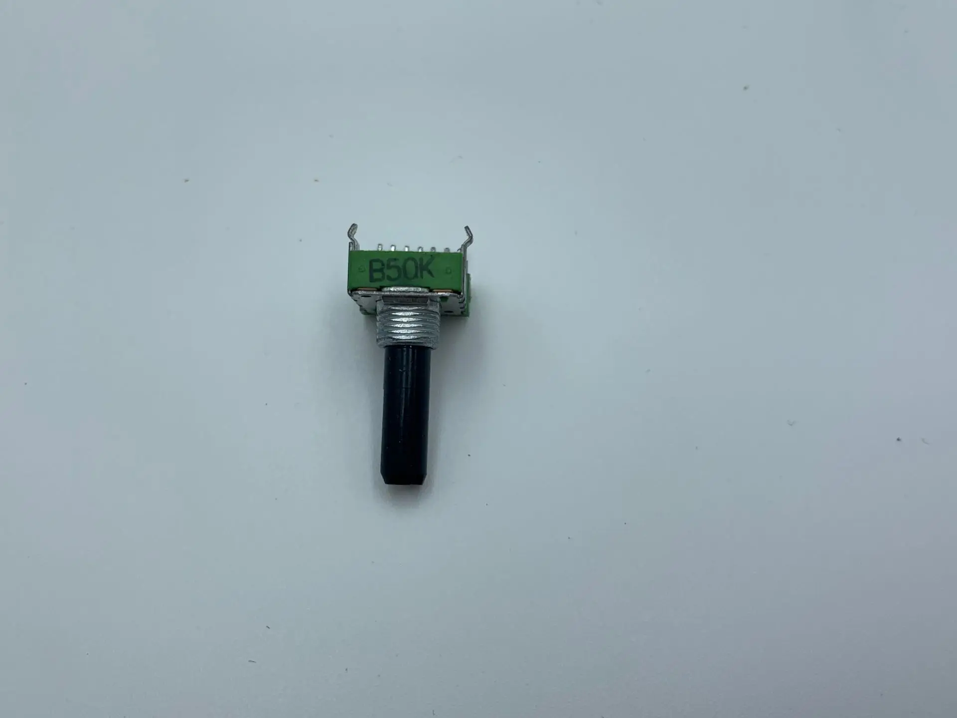 1 Buah Potensiometer Tipe RK14 Poros Ganda 23MM B50K