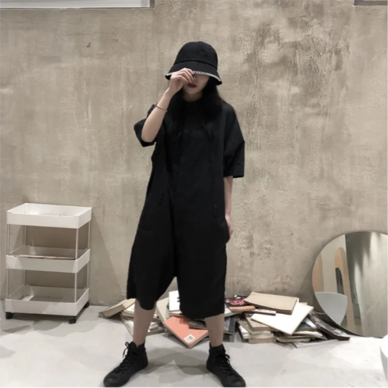 Summer women\'s new short sleeve coveralls solid color one-piece shorts low-end one-piece shorts cargo pants
