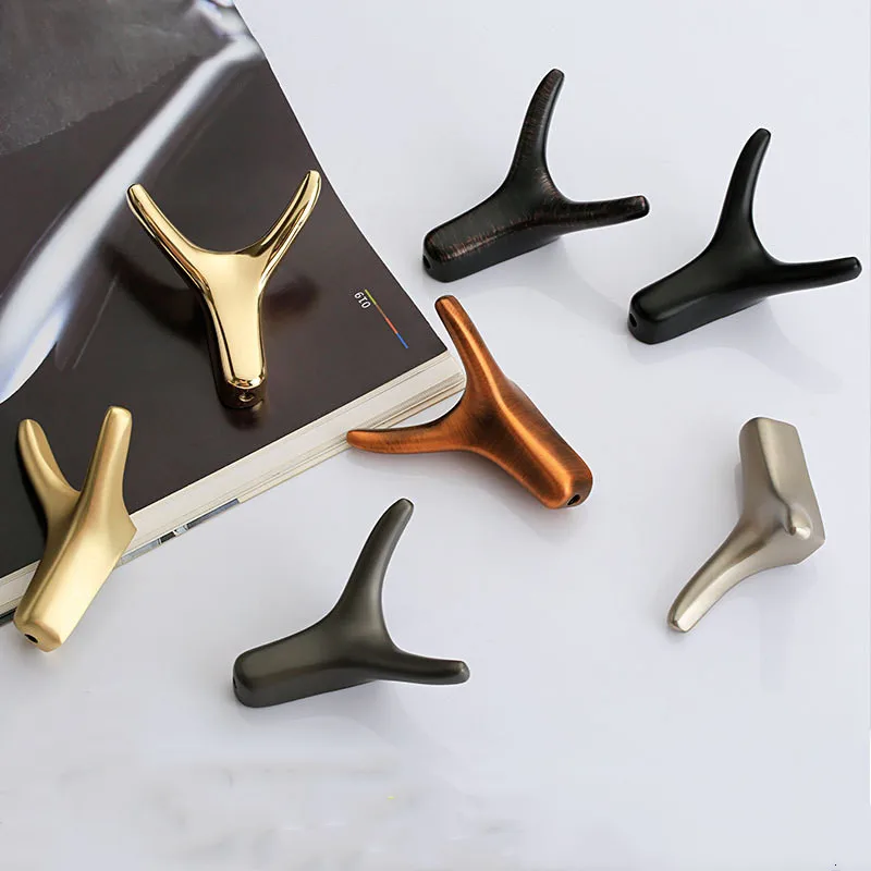 Gold Wall Hooks for Bathroom Kitchen Keys Coat  Robe Towel Hook Hanger Zinc Black Small Hook Bathroom Hardware