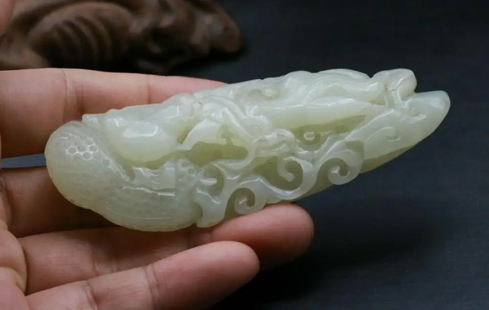 

Big Treasure Chinese Vintage Hetian Jade Swaying Dragon ruyi Totem Pendant Carving Amulet Timestown 20201128A