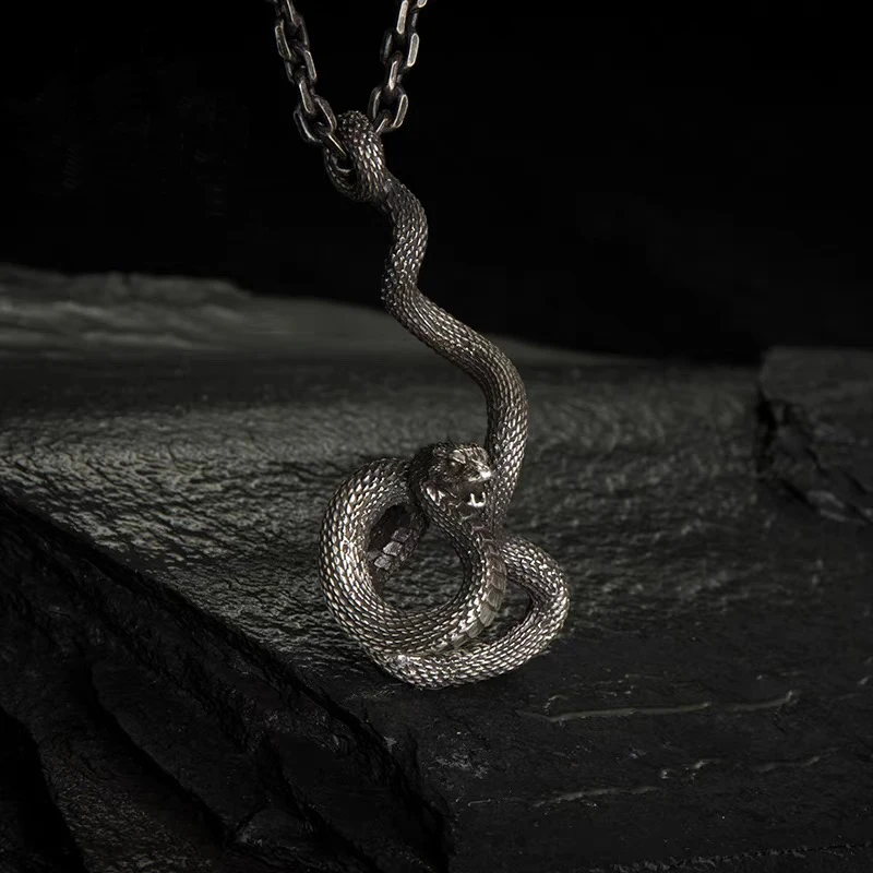 

Snake Pendant Animal Necklace for men stainless steel amulet necklace punk Snakes suspension Jewelry Punk Rock Man Gift OSDZ133