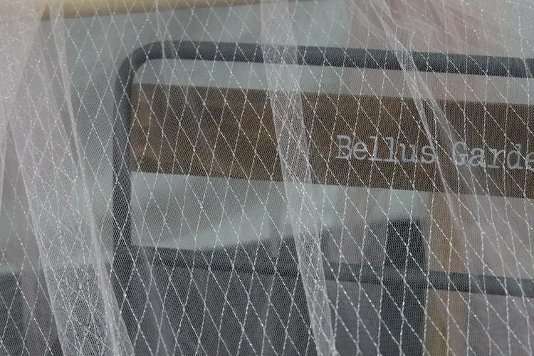 150cm Wide 1meter/lot Thin Tulle Fabric Veil Lace Fabric Material Grid Black White Gold Silver Thread Decoration X1087
