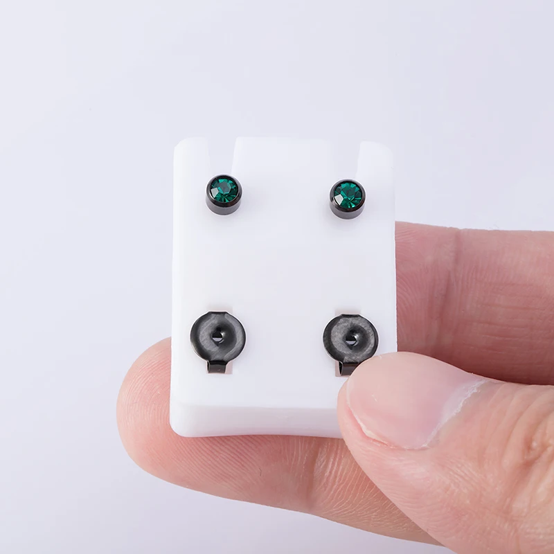 2 Stück CZ Zirkon Medizinische Stahl Ohrstecker Knorpel Tragus Piercings Sterile Geburtsstein Ohr Piercing Ohrstecker für Piercing Gun 20G – Detail 13